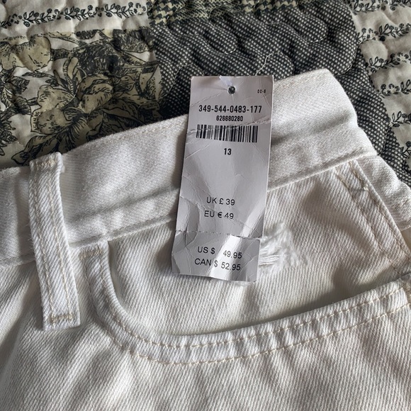 Hollister Shorts - Picture 2 of 5